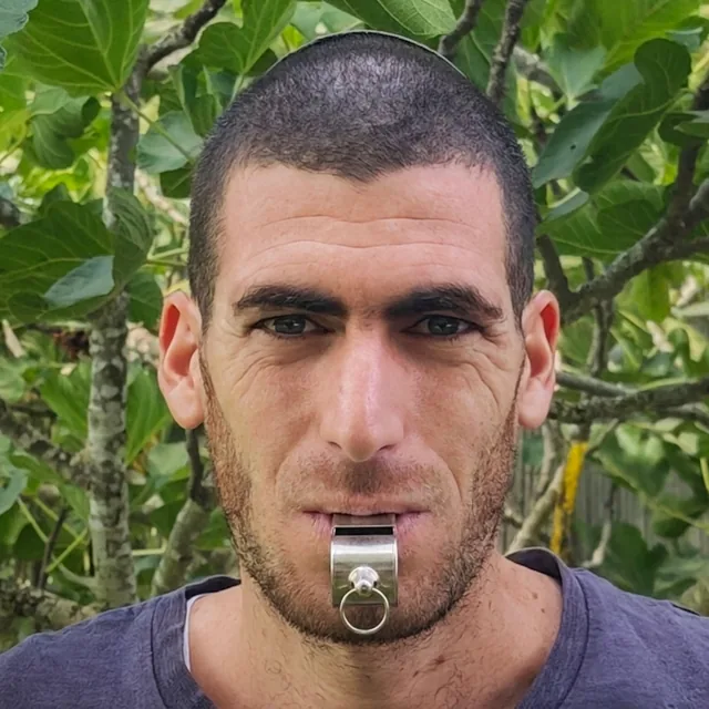 Oz Daniel at Mashrokit